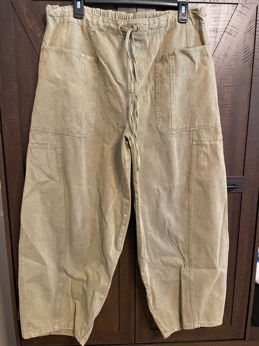 So Me Women's Drawstring Cargo Pants in Tan